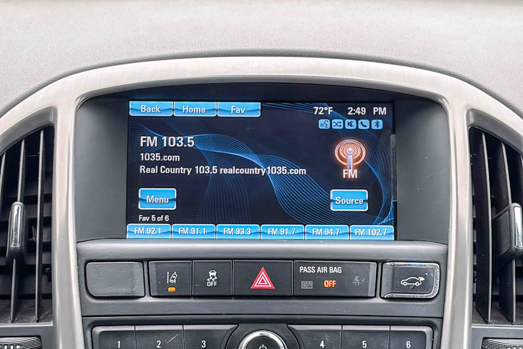 Thumbnail: 2015 Buick Verano - 21