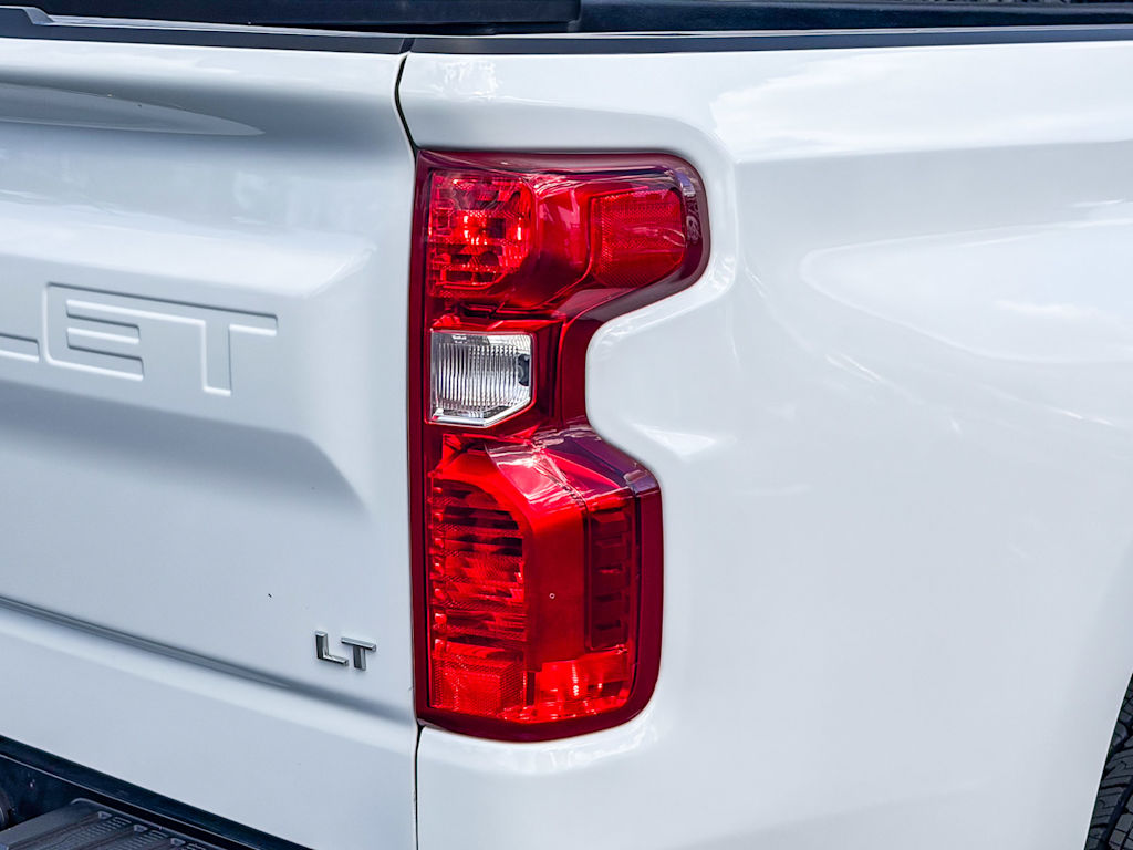 Thumbnail: 2025 Chevrolet Silverado 1500 - 19