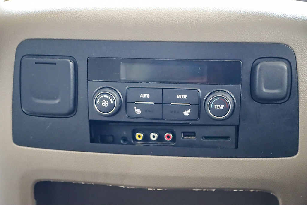 2015 GMC Yukon SLT 23