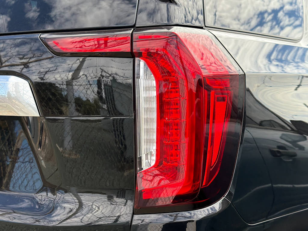 Thumbnail: 2021 GMC Yukon - 16
