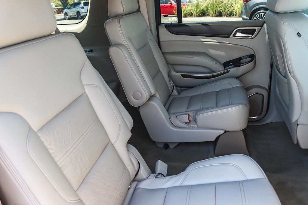 Thumbnail: 2016 GMC Yukon XL - 11