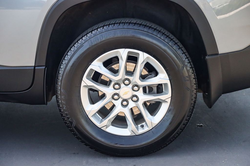 2021 Chevrolet Traverse LT 20