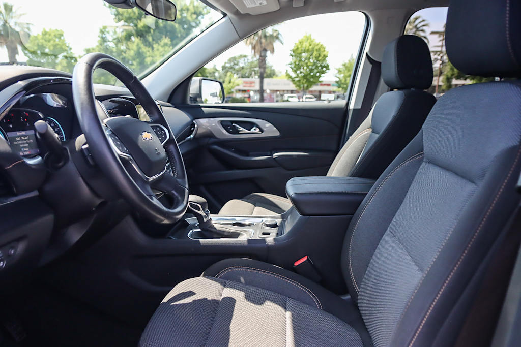 2021 Chevrolet Traverse LT 10