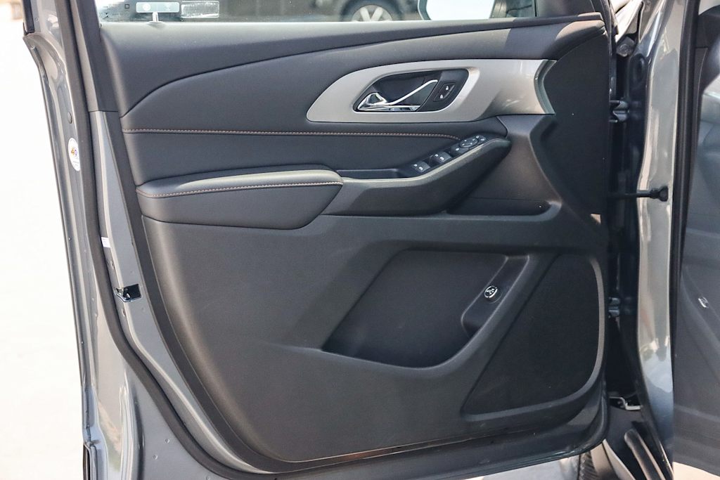 2021 Chevrolet Traverse LT 22