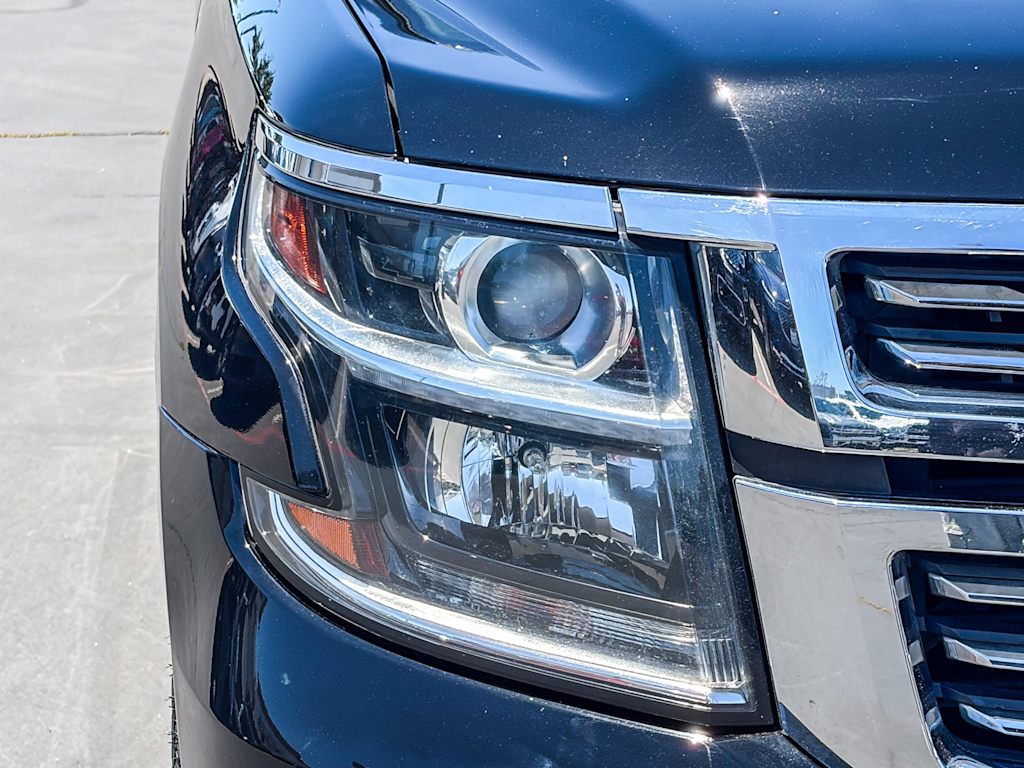 Thumbnail: 2018 Chevrolet Suburban - 17