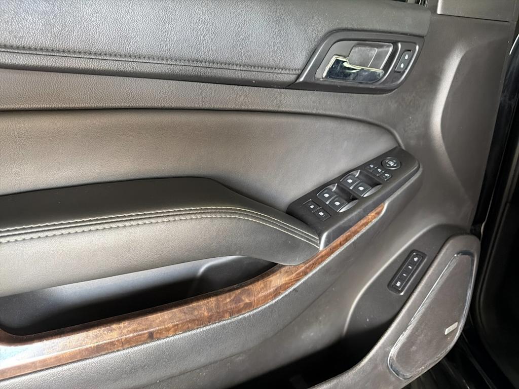 Thumbnail: 2018 Chevrolet Tahoe - 19