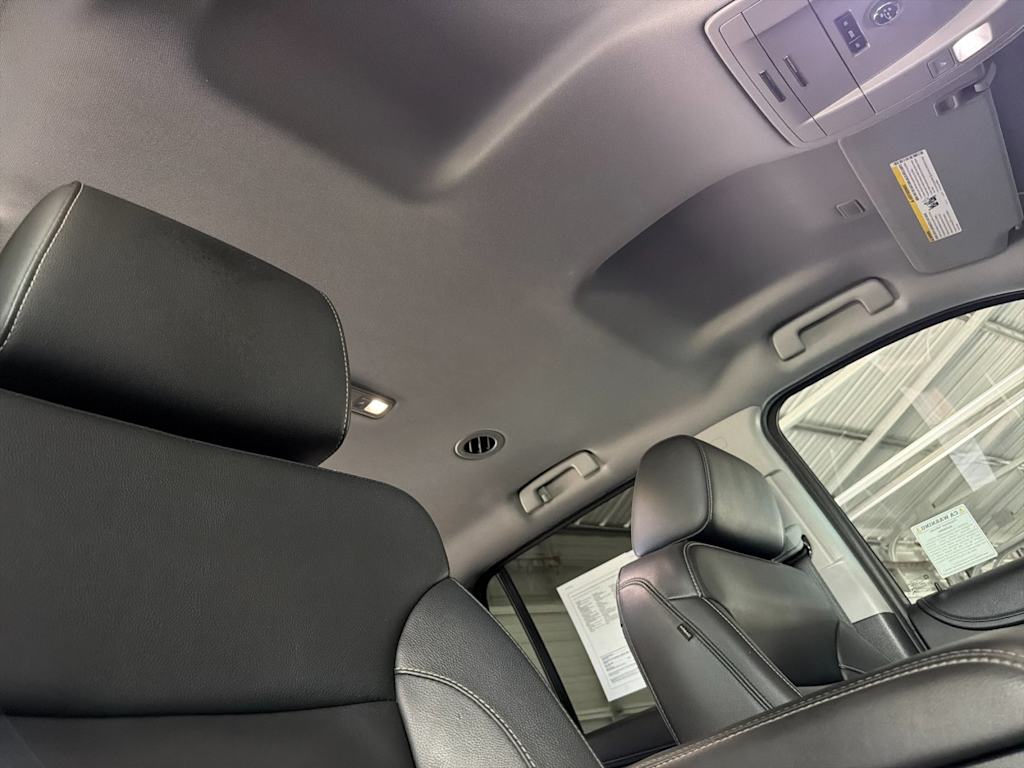 Thumbnail: 2018 Chevrolet Tahoe - 21