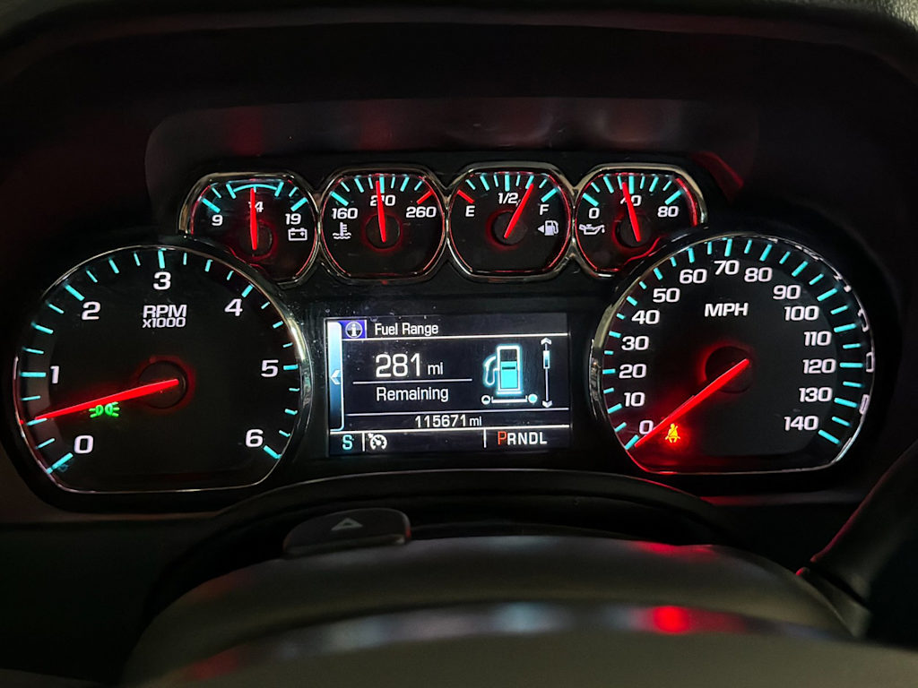 Thumbnail: 2018 Chevrolet Tahoe - 14