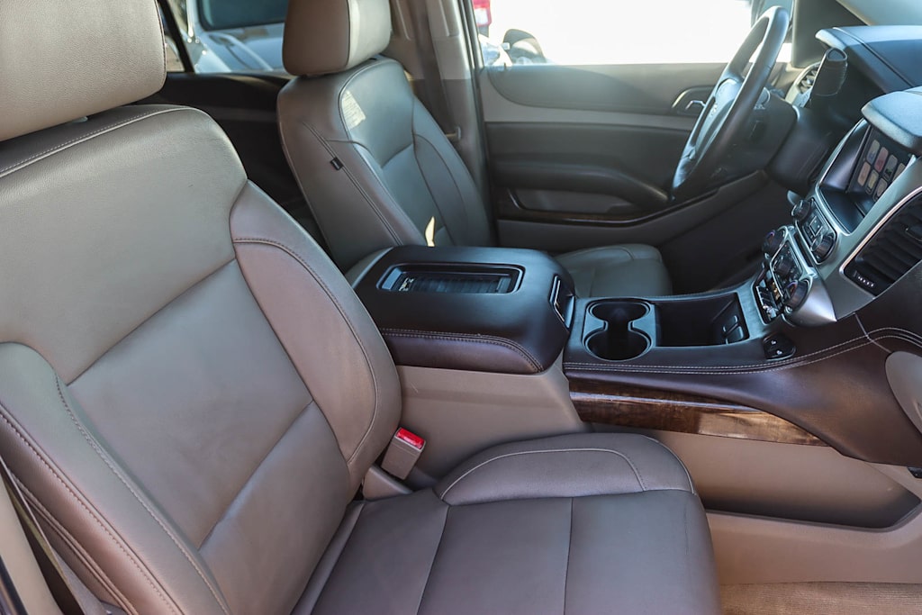 Thumbnail: 2015 Chevrolet Suburban - 8