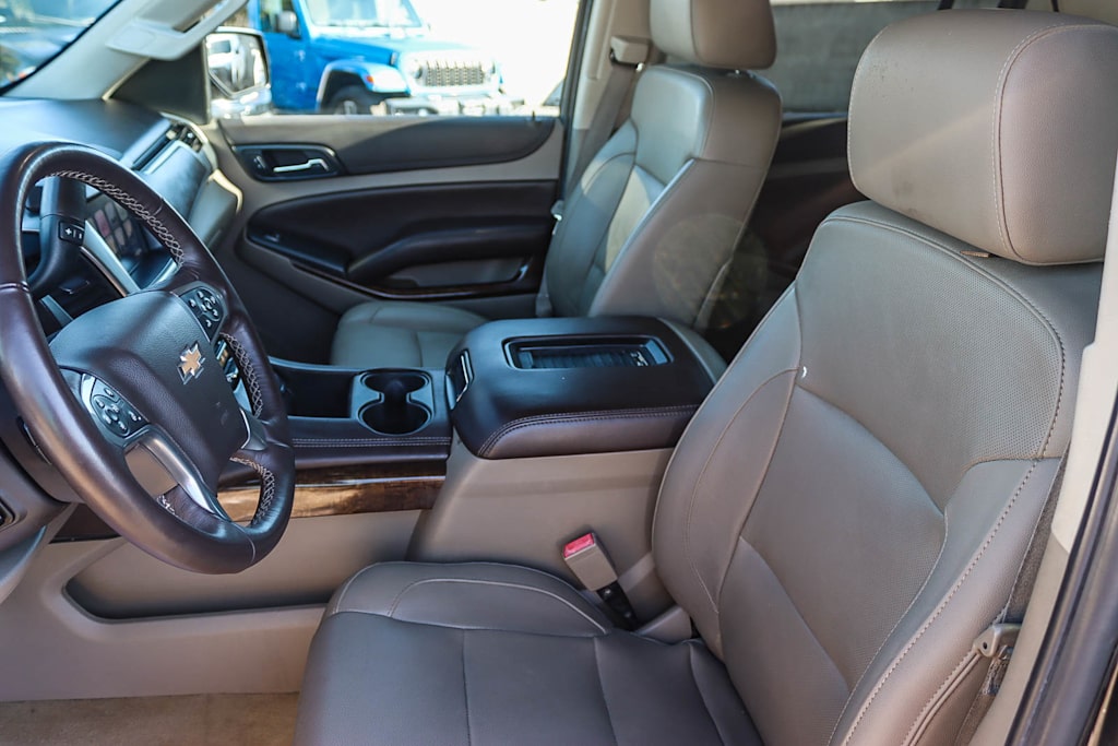 Thumbnail: 2015 Chevrolet Suburban - 9