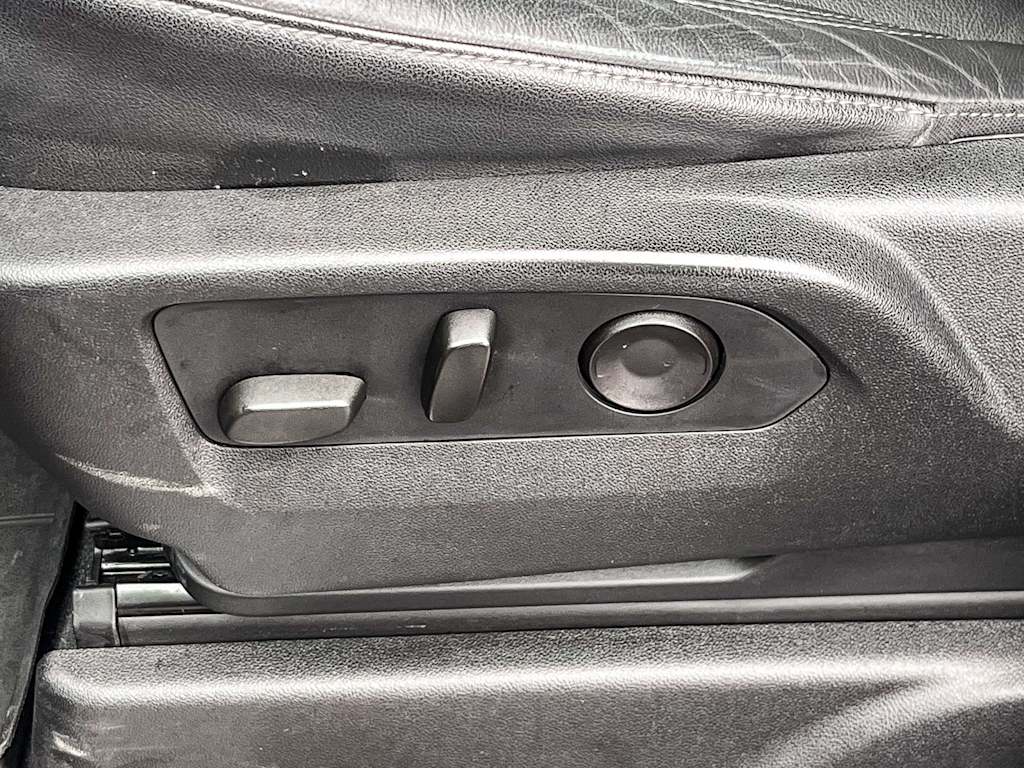 Thumbnail: 2021 Chevrolet Tahoe - 24