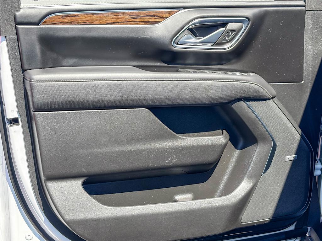 Thumbnail: 2023 Chevrolet Tahoe - 25
