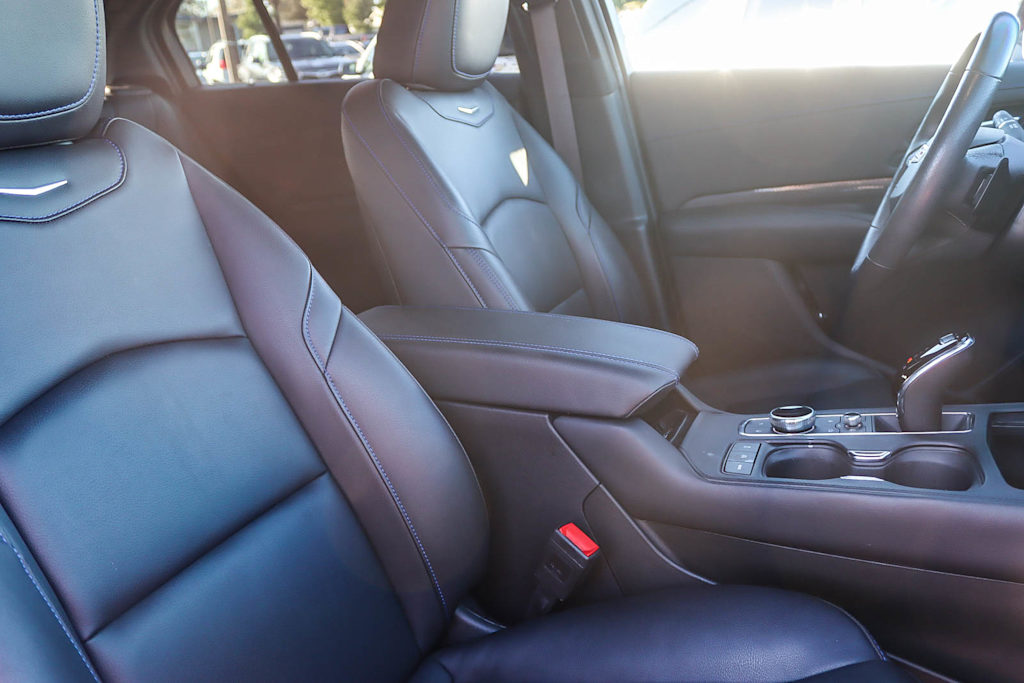 Thumbnail: 2024 Cadillac XT4 - 9