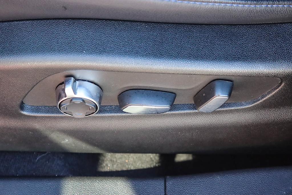 Thumbnail: 2024 Cadillac XT4 - 24