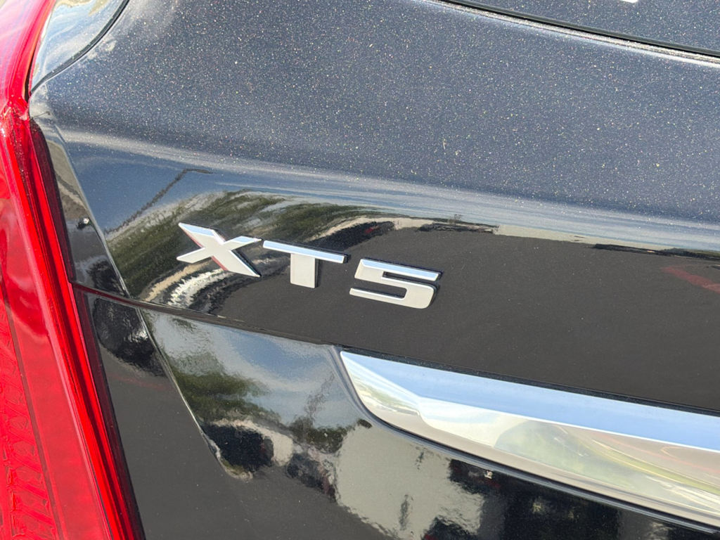 Thumbnail: 2017 Cadillac XT5 - 7