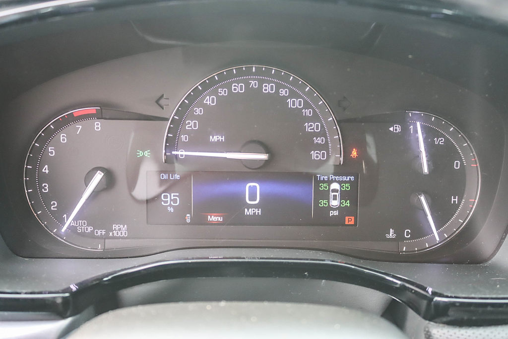 Thumbnail: 2017 Cadillac XT5 - 14