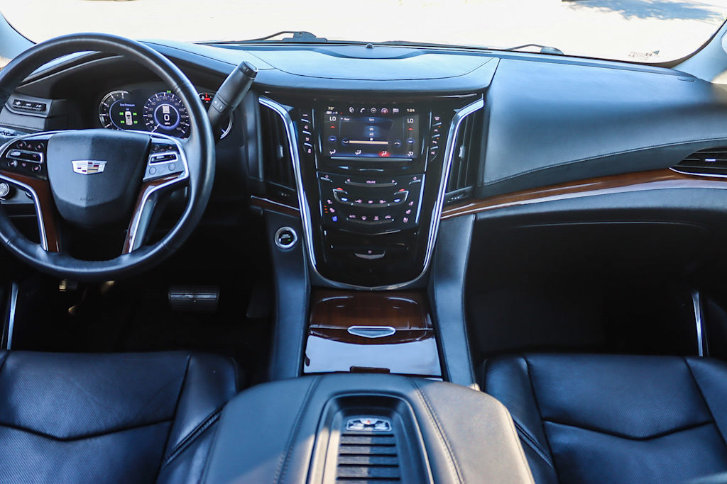 Thumbnail: 2018 Cadillac Escalade - 2