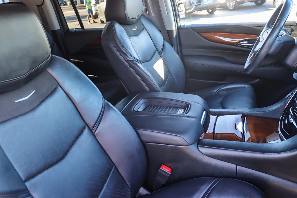 Thumbnail: 2018 Cadillac Escalade - 9