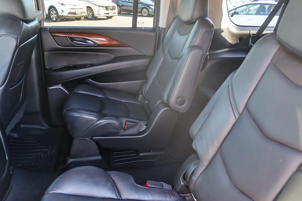 Thumbnail: 2018 Cadillac Escalade - 11