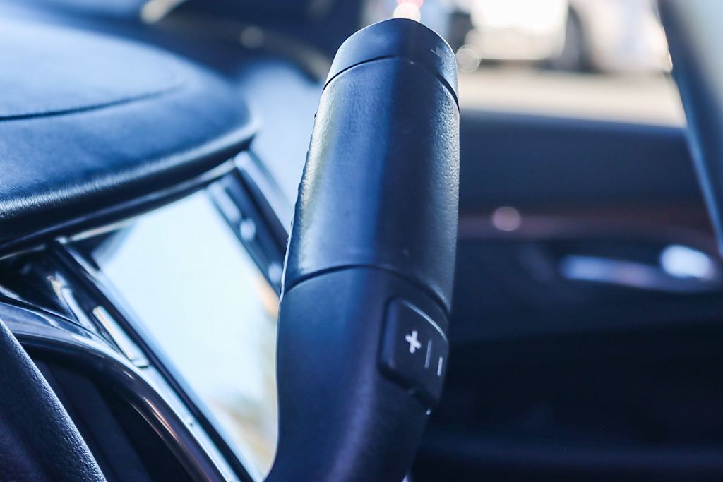 Thumbnail: 2018 Cadillac Escalade - 23