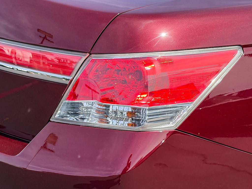 Thumbnail: 2011 Honda Accord - 19