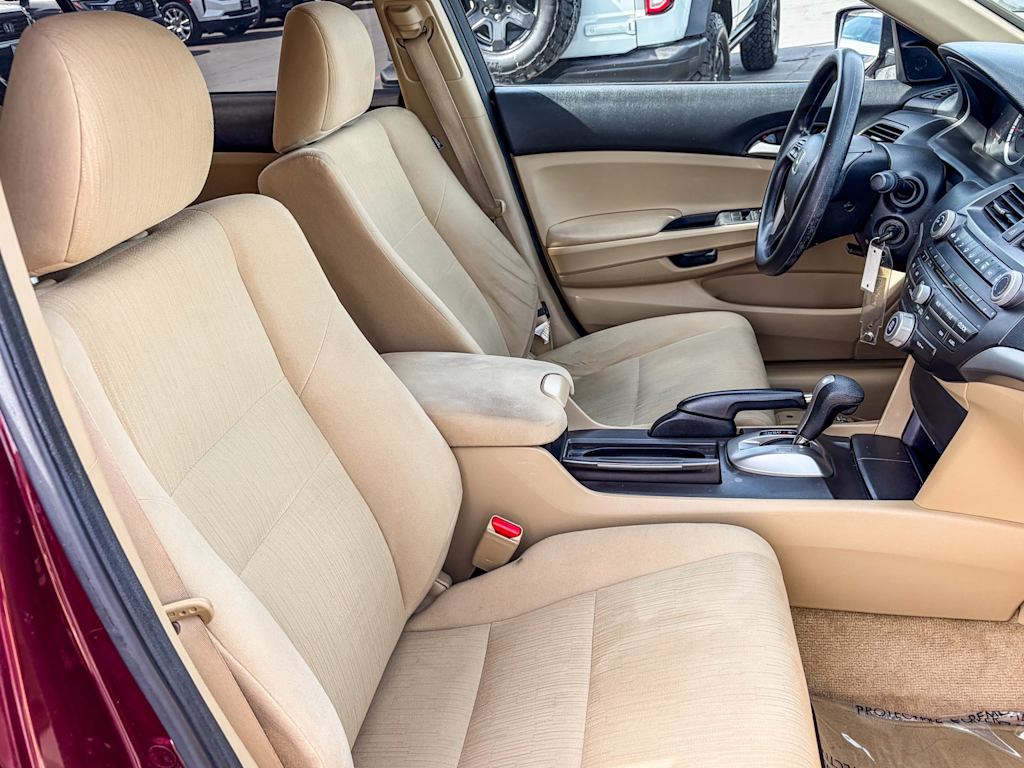 Thumbnail: 2011 Honda Accord - 9