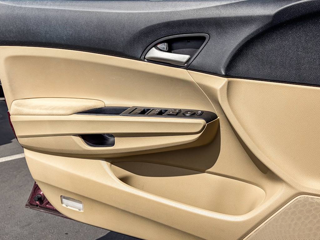 Thumbnail: 2011 Honda Accord - 22