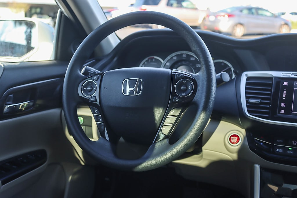 Thumbnail: 2017 Honda Accord - 9