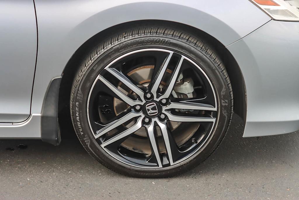 Thumbnail: 2017 Honda Accord - 6