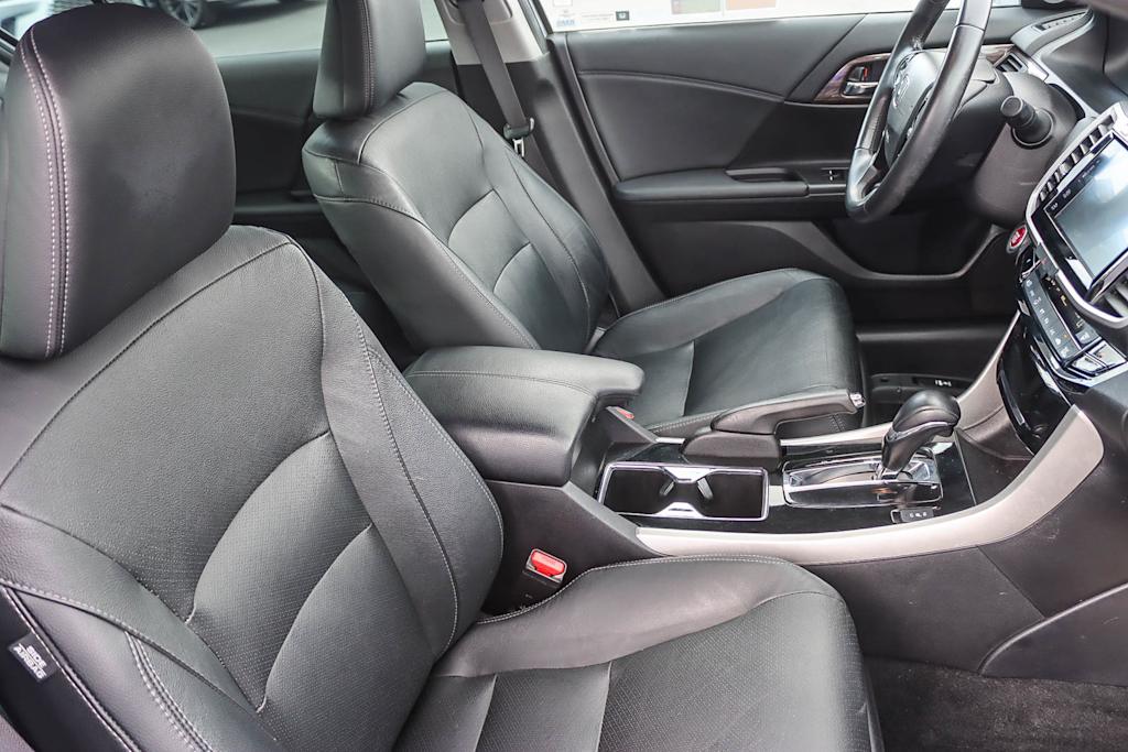 Thumbnail: 2017 Honda Accord - 9