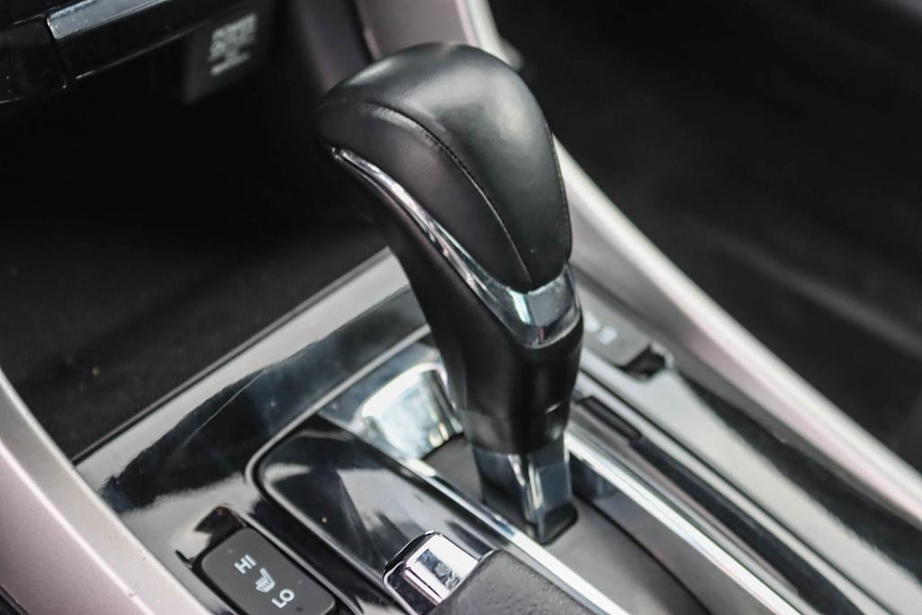 Thumbnail: 2017 Honda Accord - 13