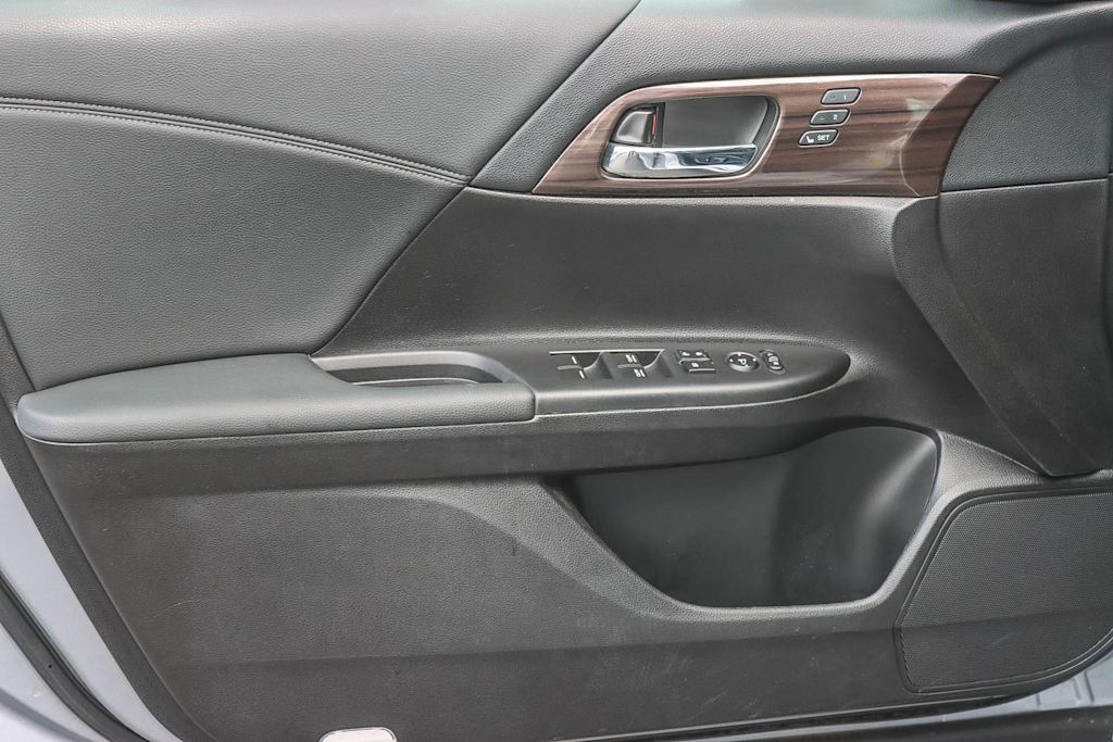 Thumbnail: 2017 Honda Accord - 23