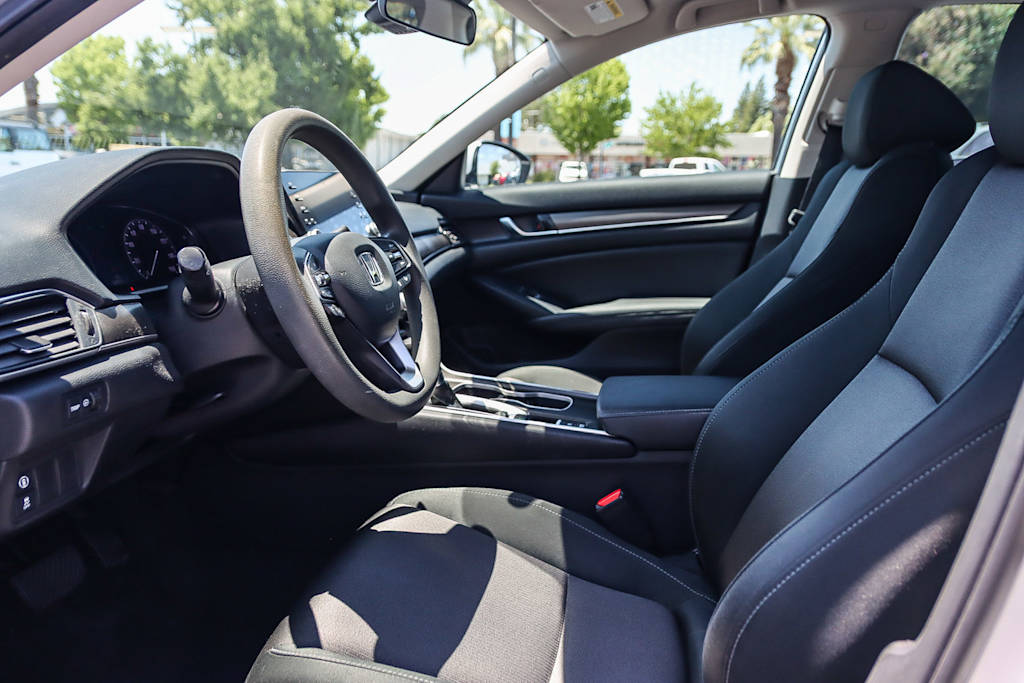 2019 Honda Accord LX 10