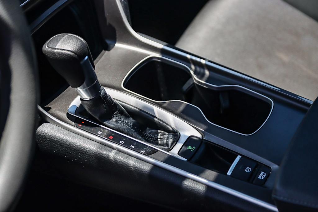 2019 Honda Accord LX 13