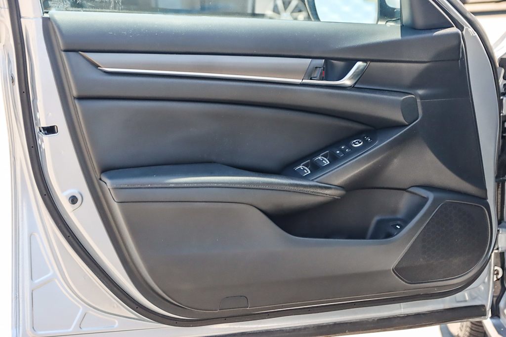 2019 Honda Accord LX 22