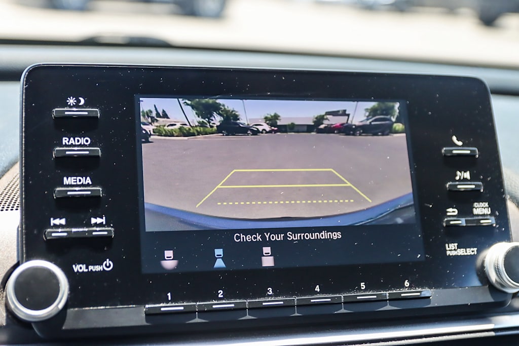 2019 Honda Accord LX 24