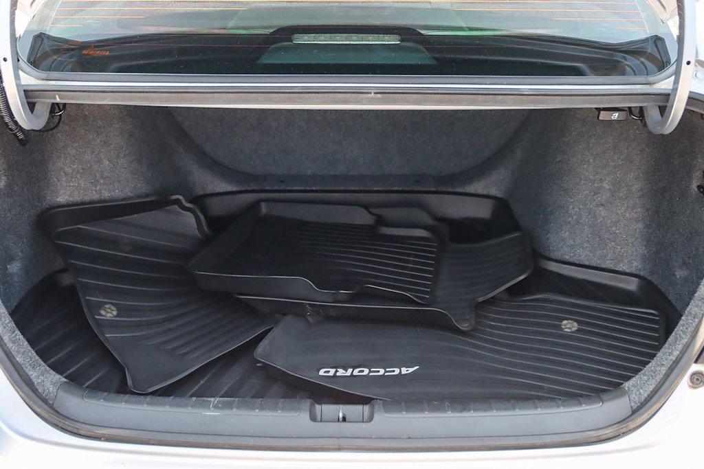 2019 Honda Accord LX 15
