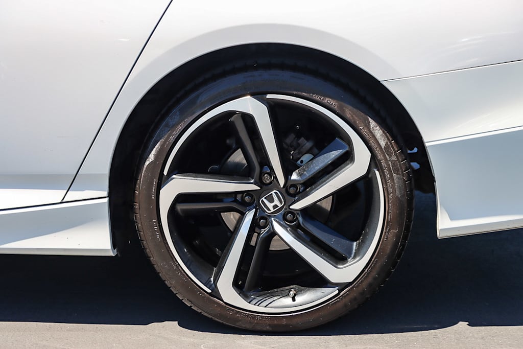 Thumbnail: 2019 Honda Accord - 20