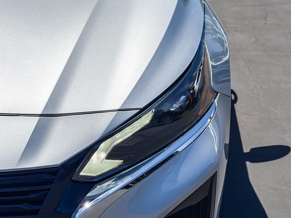Thumbnail: 2023 Nissan Altima - 6