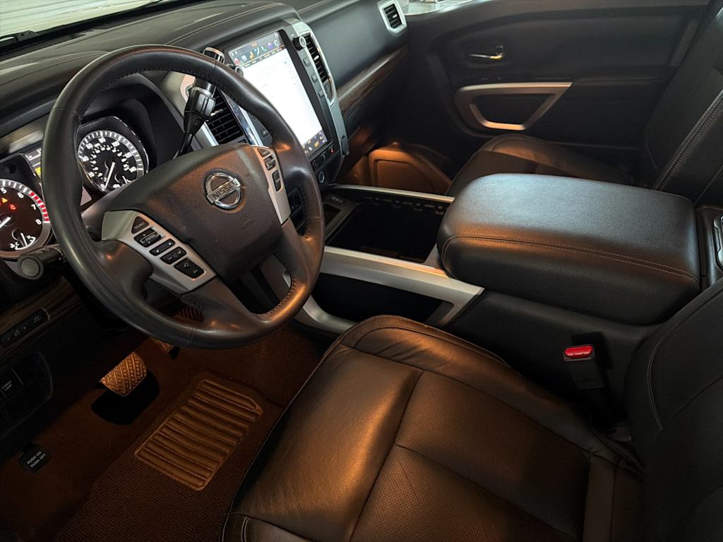 Thumbnail: 2017 Nissan Titan - 2