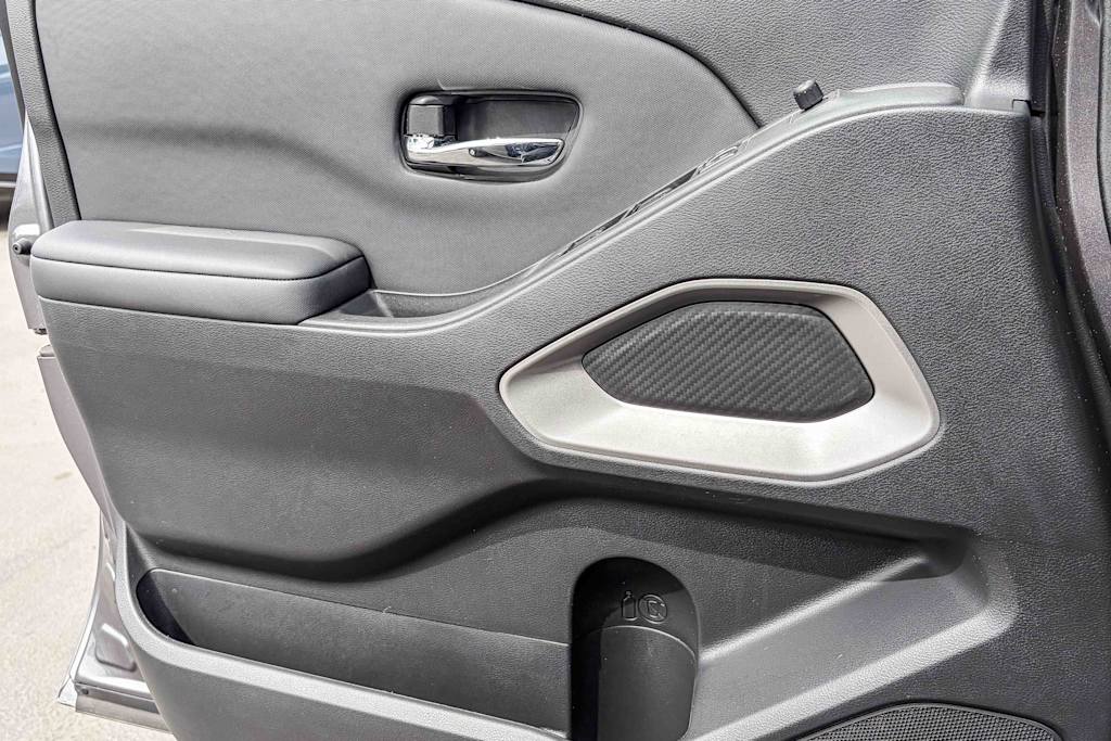 Thumbnail: 2023 Nissan Frontier - 23