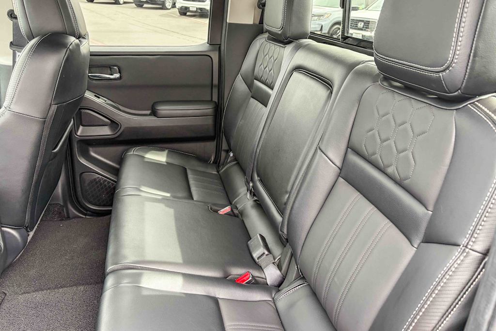 Thumbnail: 2023 Nissan Frontier - 11