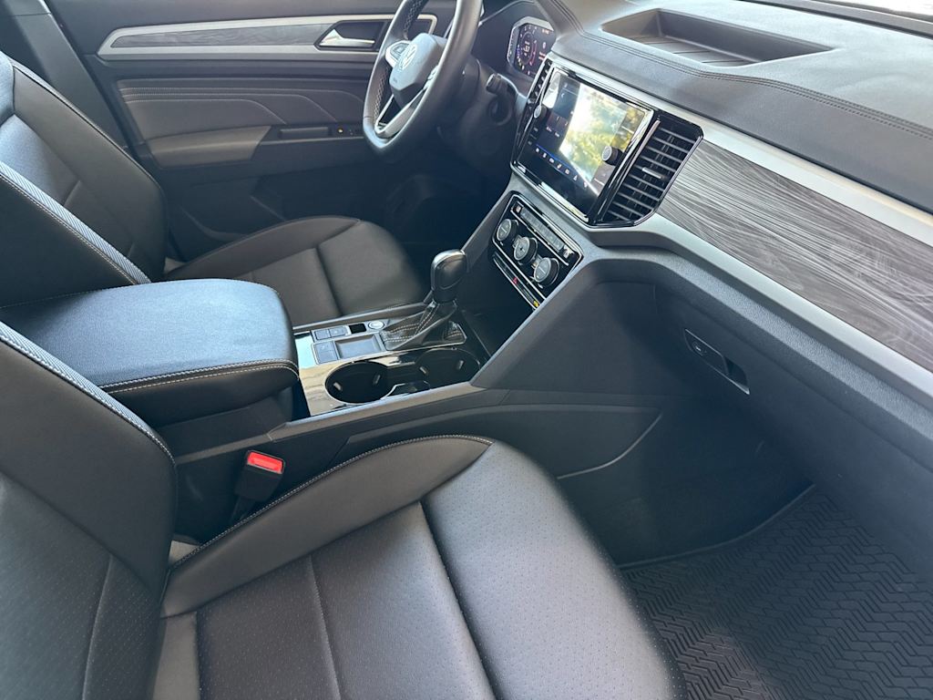 Thumbnail: 2023 Volkswagen Atlas - 12