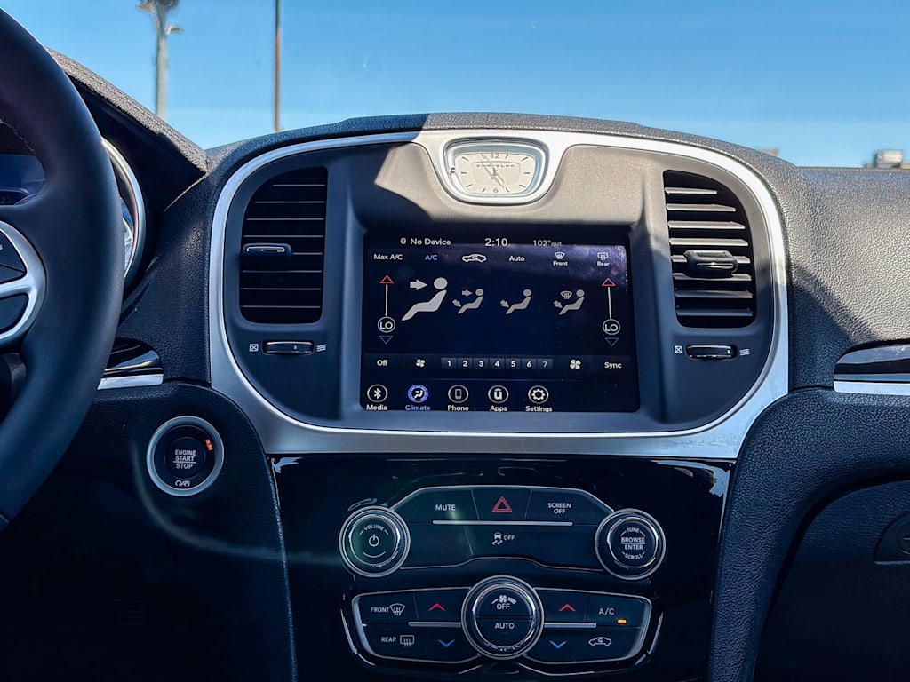 Thumbnail: 2023 Chrysler 300 - 12