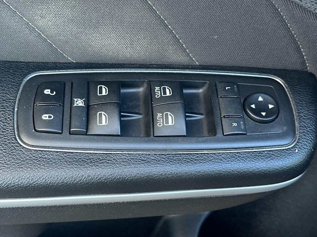 Thumbnail: 2019 Dodge Charger - 21