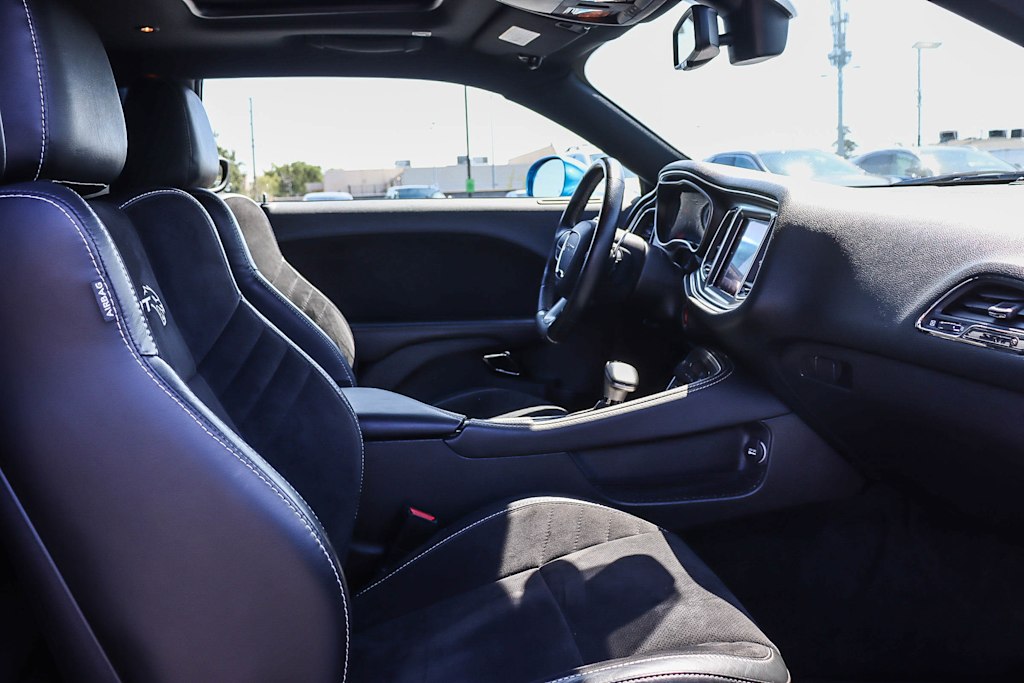 2019 Dodge Challenger SRT Hellcat 10