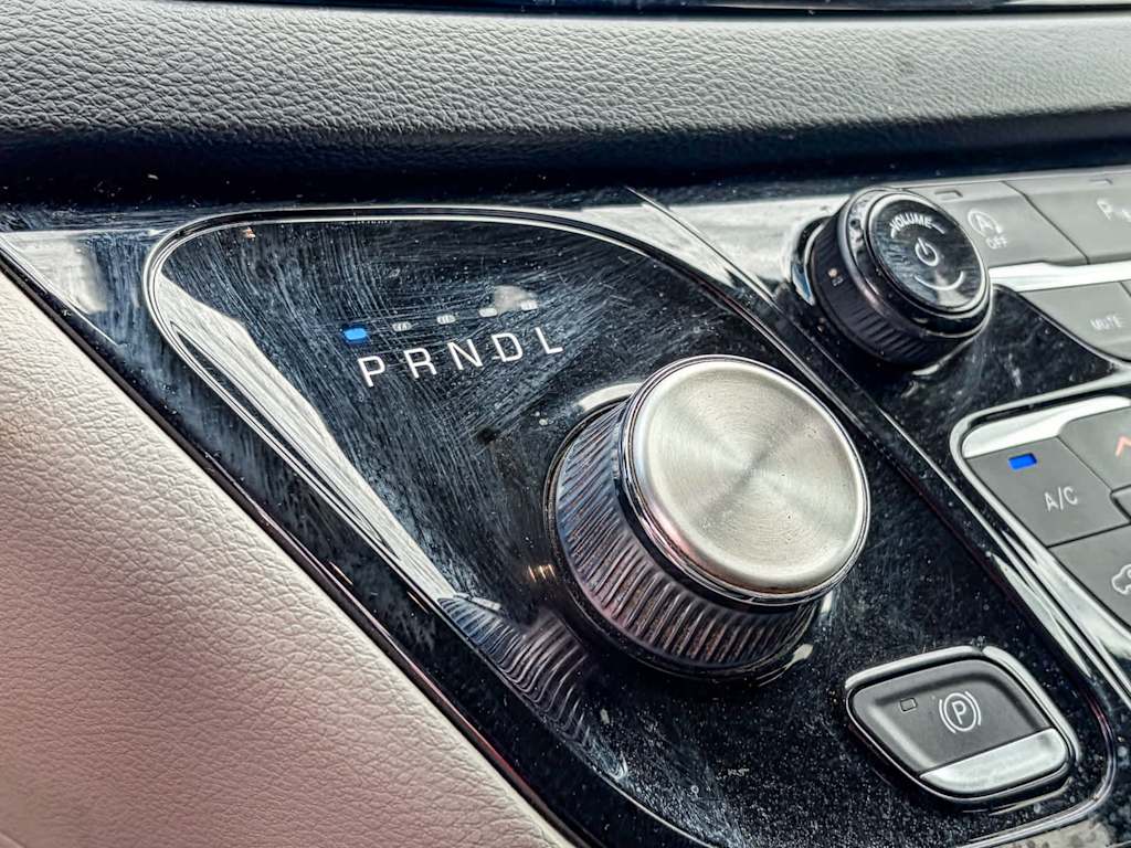 Thumbnail: 2020 Chrysler Pacifica - 6