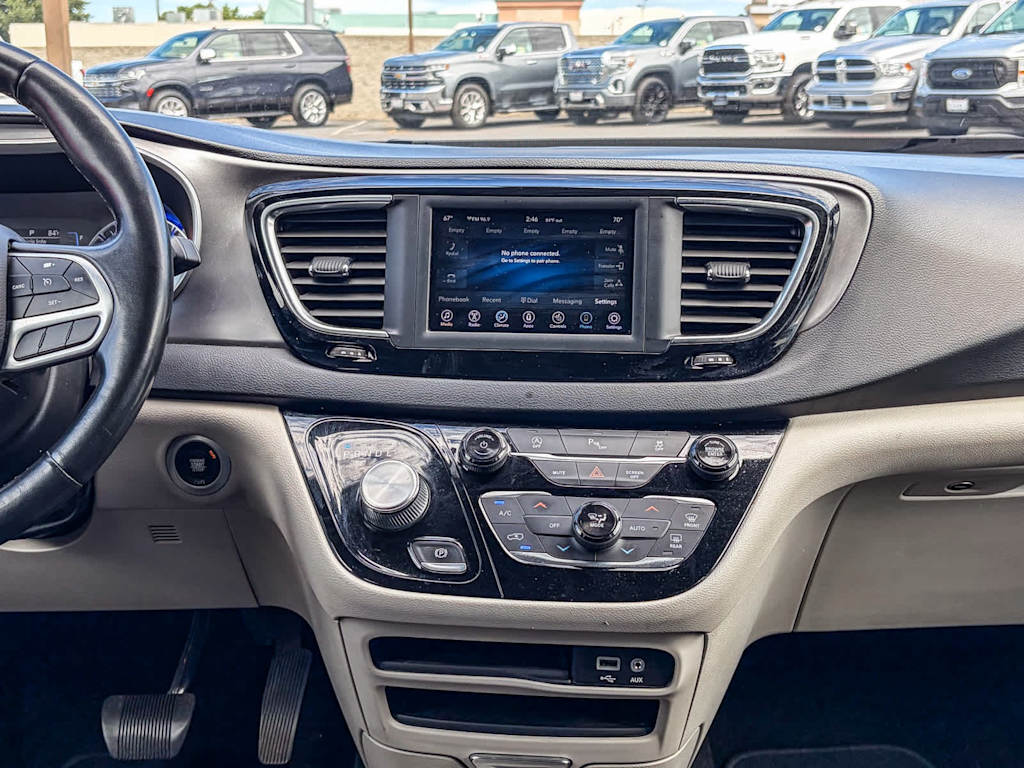 Thumbnail: 2020 Chrysler Pacifica - 13