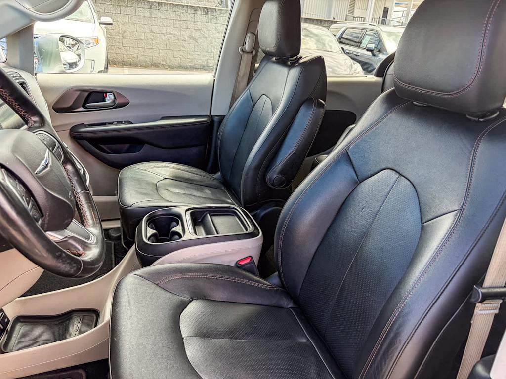 Thumbnail: 2020 Chrysler Pacifica - 11
