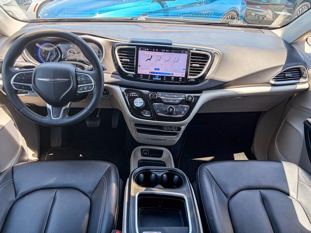 Thumbnail: 2024 Chrysler Pacifica - 2